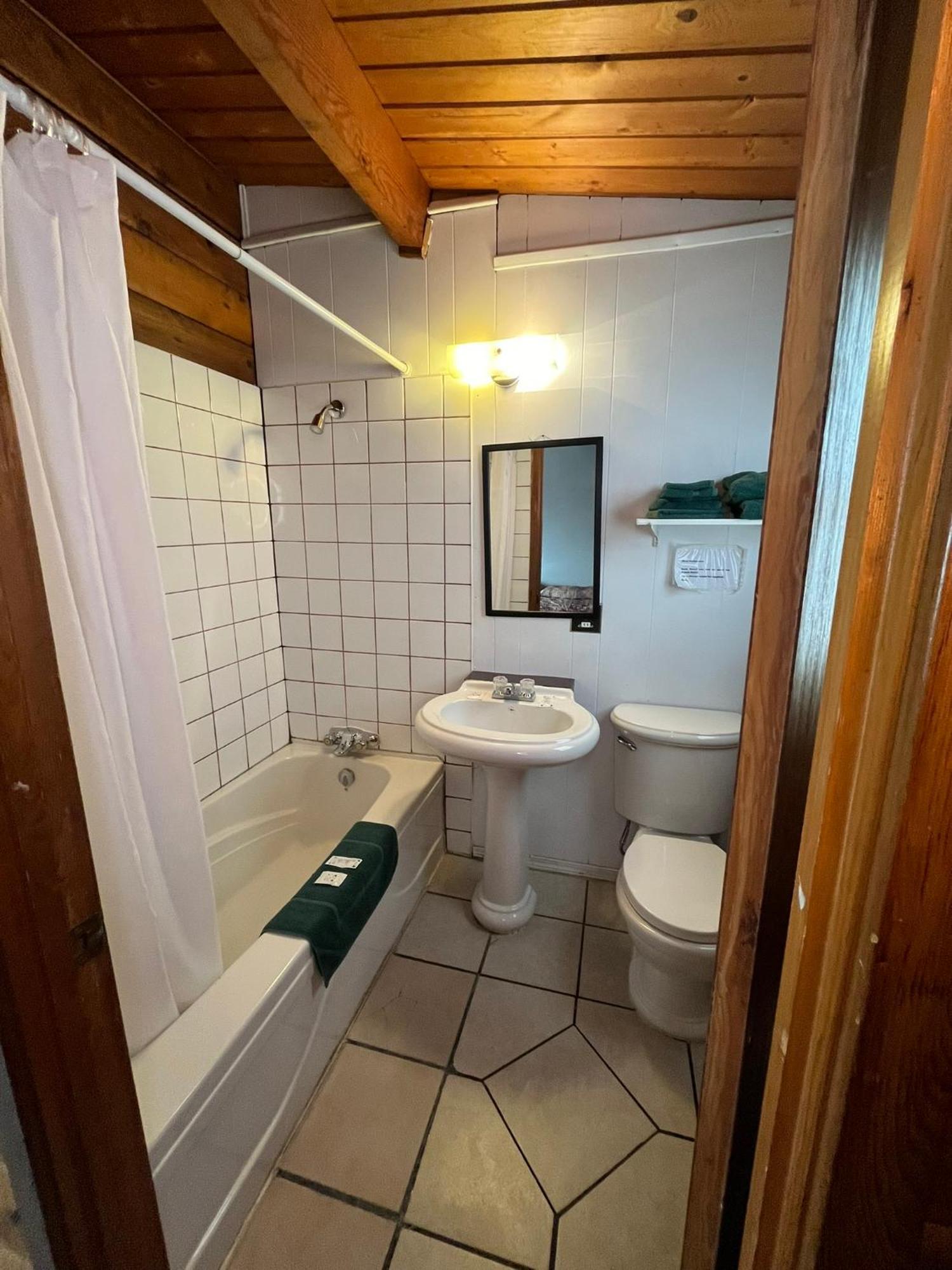 Raccoon Lodge Motel بحيرة سيلفان المظهر الخارجي الصورة