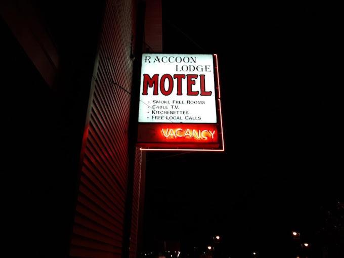 Raccoon Lodge Motel بحيرة سيلفان المظهر الخارجي الصورة